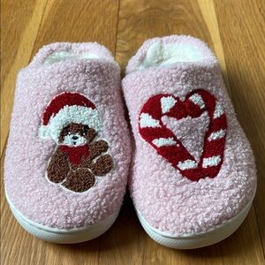 Women’s Slippers